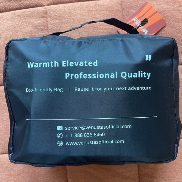 VENUS Heated Women's White Puffer Vest - Picture 6 of 7